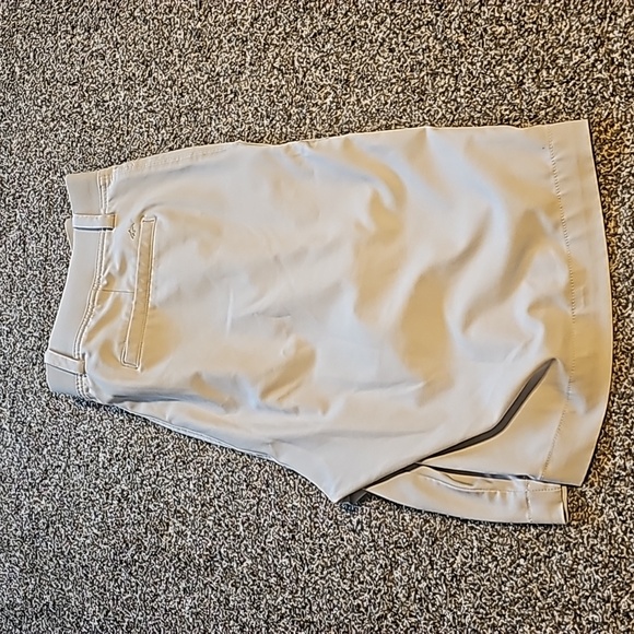 Golf shorts - Picture 6 of 6